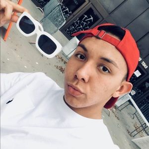 Meet your Posher, Hector